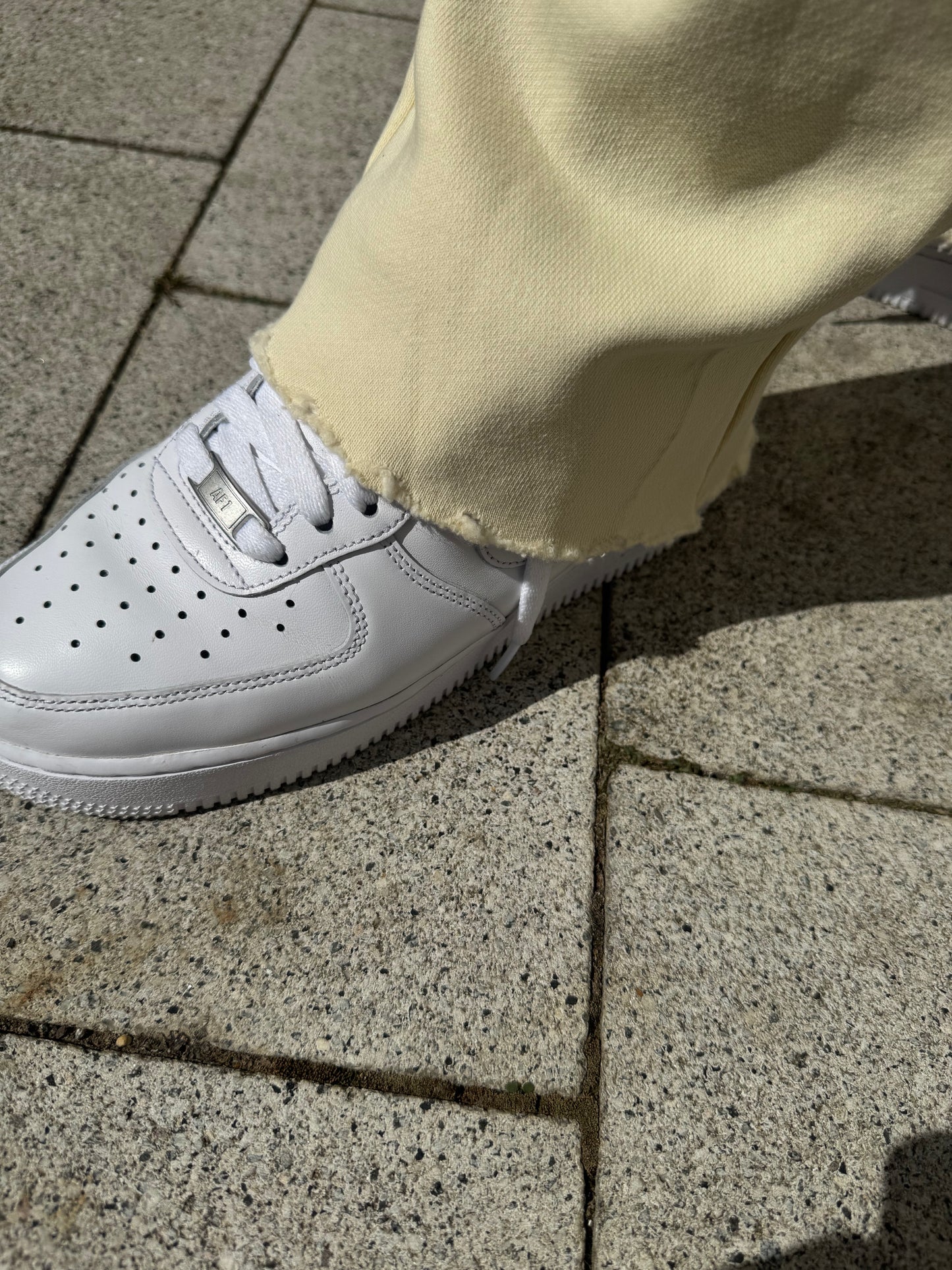 CAN'T STOP - BEIGE ZIP-UP