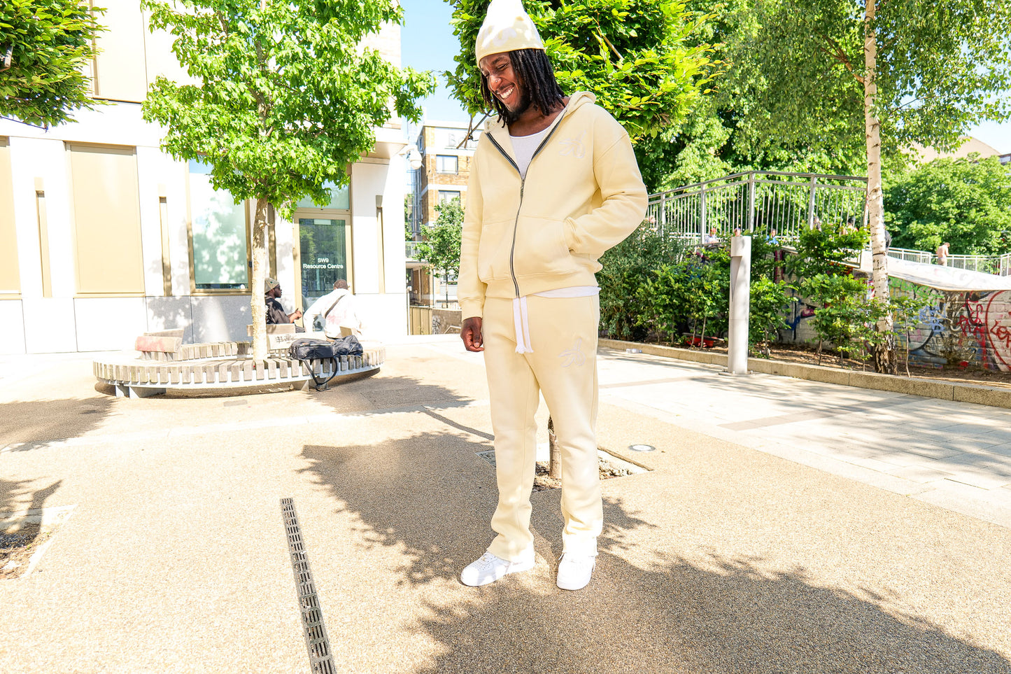 CAN'T STOP - BEIGE ZIP-UP
