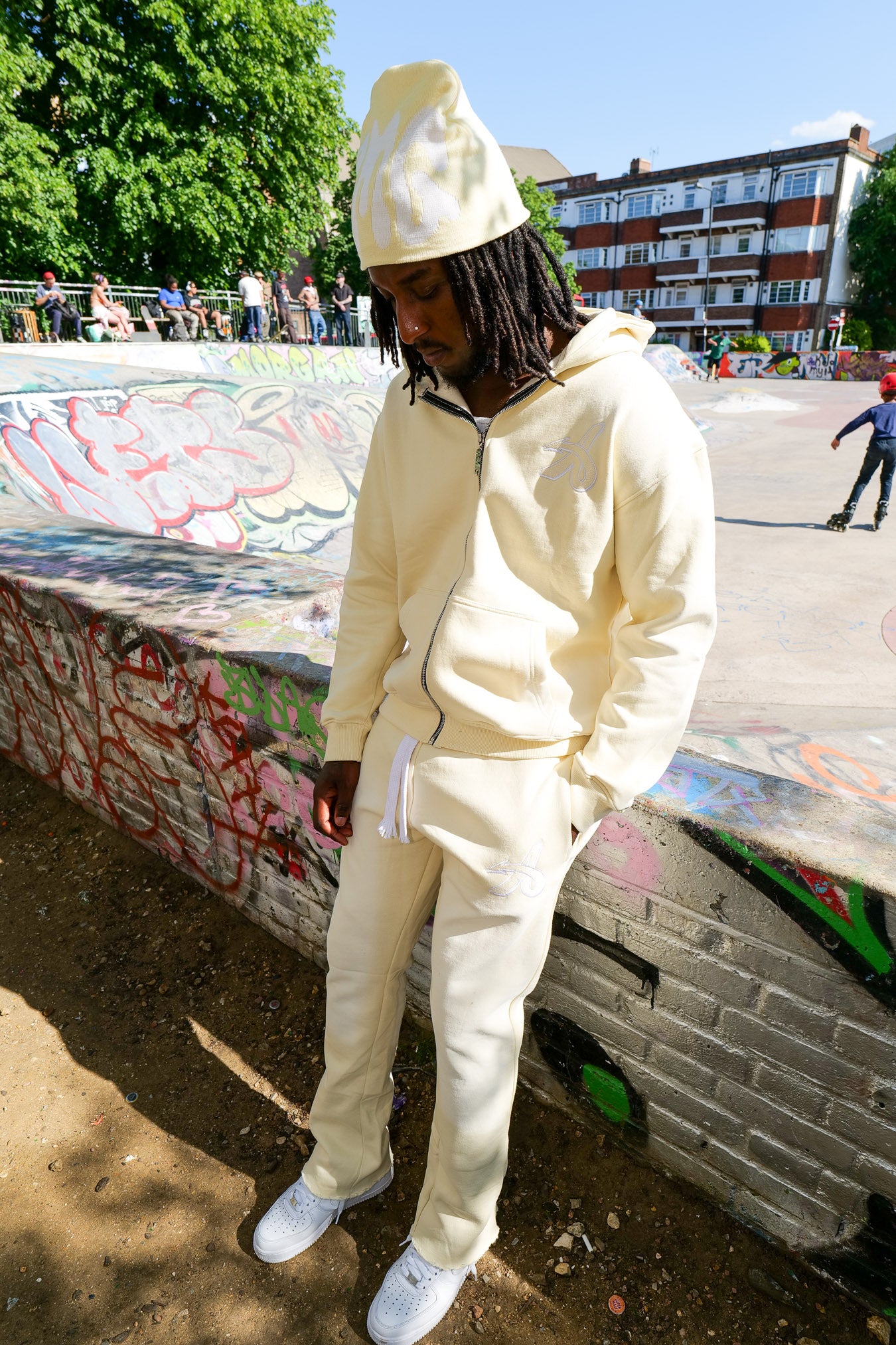CAN'T STOP - BEIGE ZIP-UP
